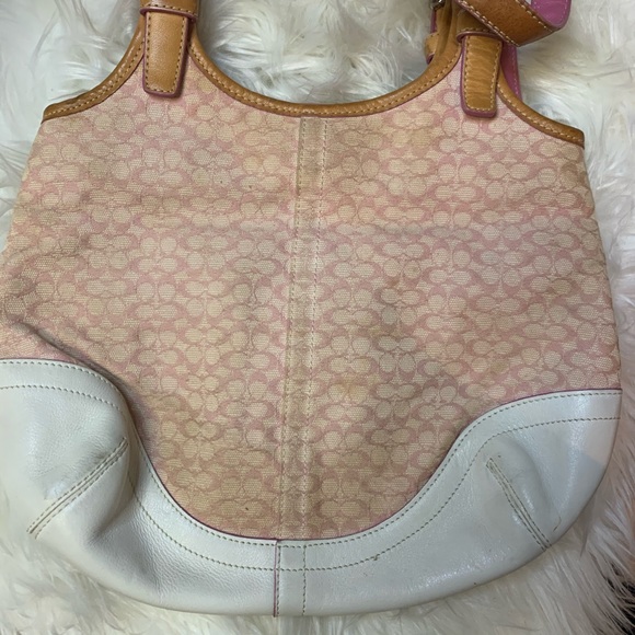 Pink coach bag - Picture 3 of 8